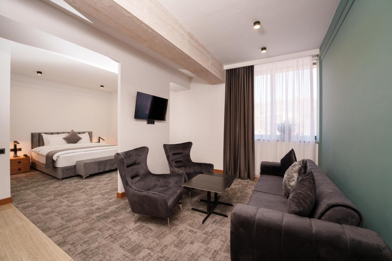 Revive Boutique Hotel 예레반 외부 사진