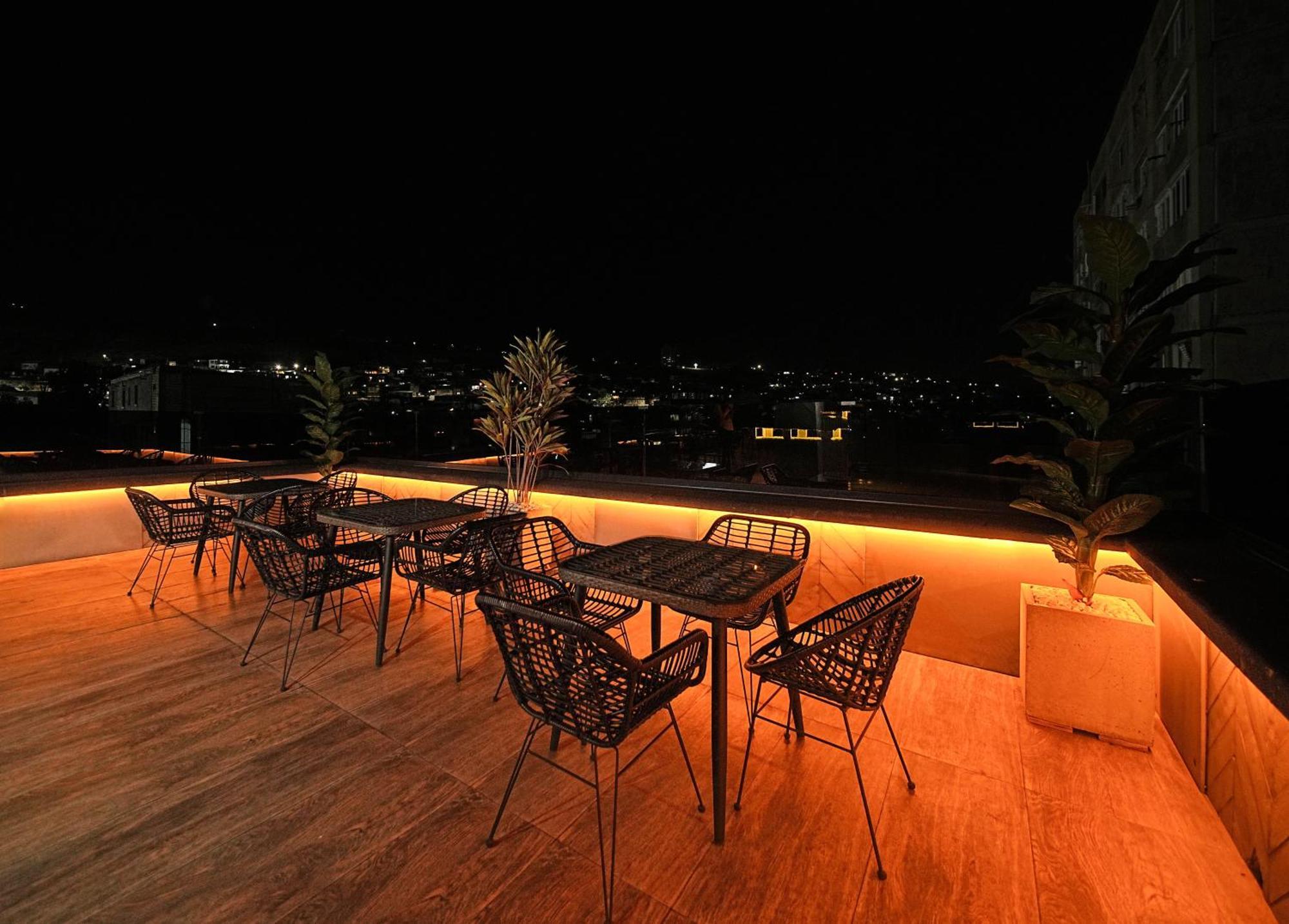Revive Boutique Hotel 예레반 외부 사진