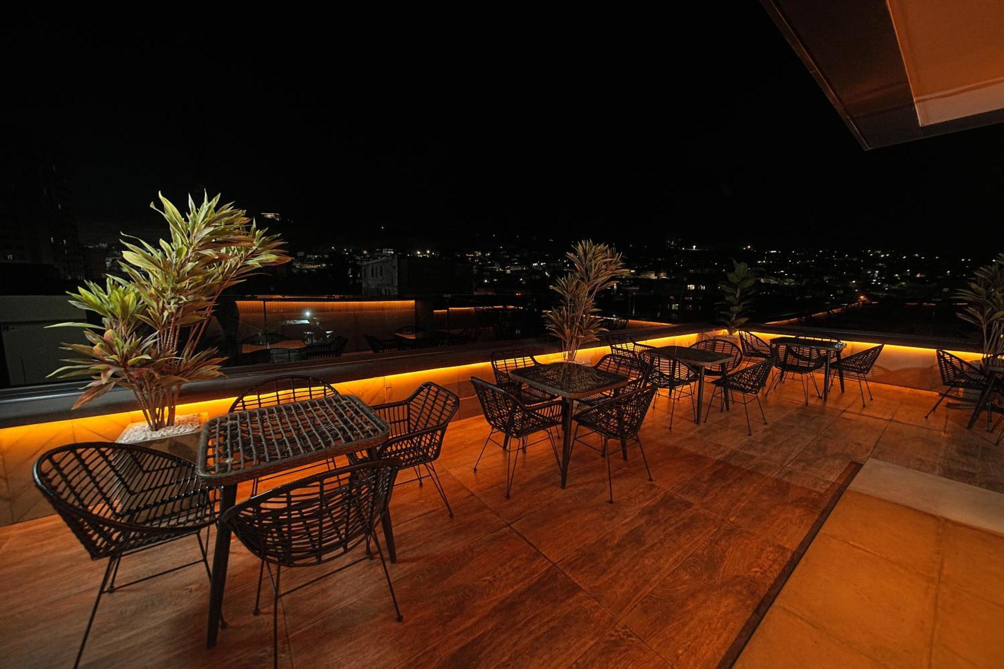 Revive Boutique Hotel 예레반 외부 사진